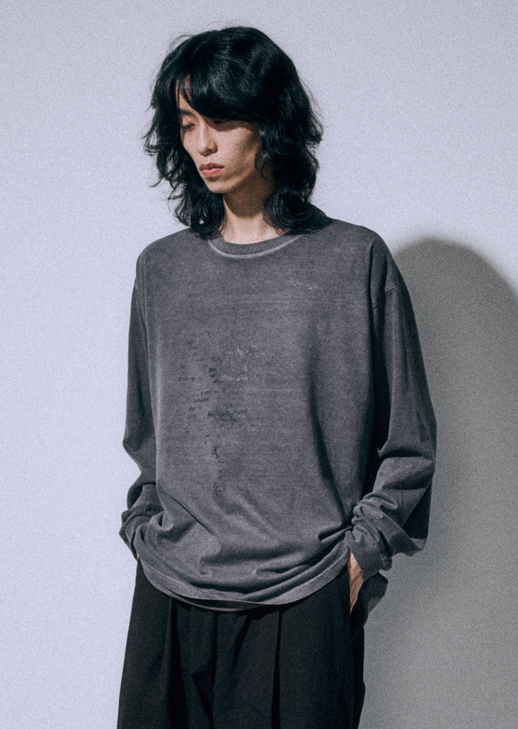 Wave pattern pigment round neck long sleeve GRAY