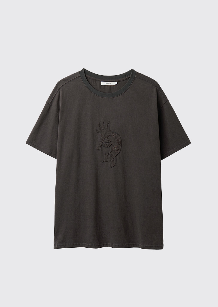 Aztecs flute patch half sleeves T-shirts Charcoal brown [04.26일 배송]